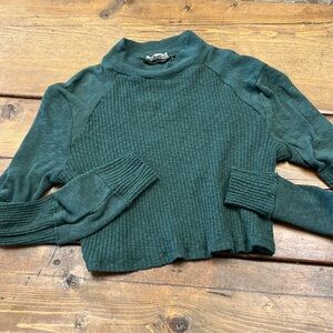 C&V long sleeve crop